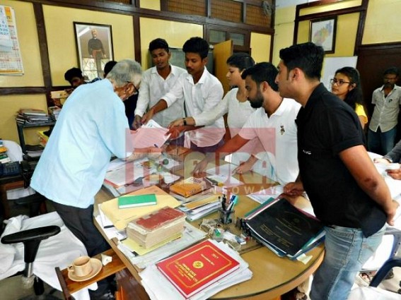 ABVP places deputation to TBSE President ABVP places deputation to TBSE President